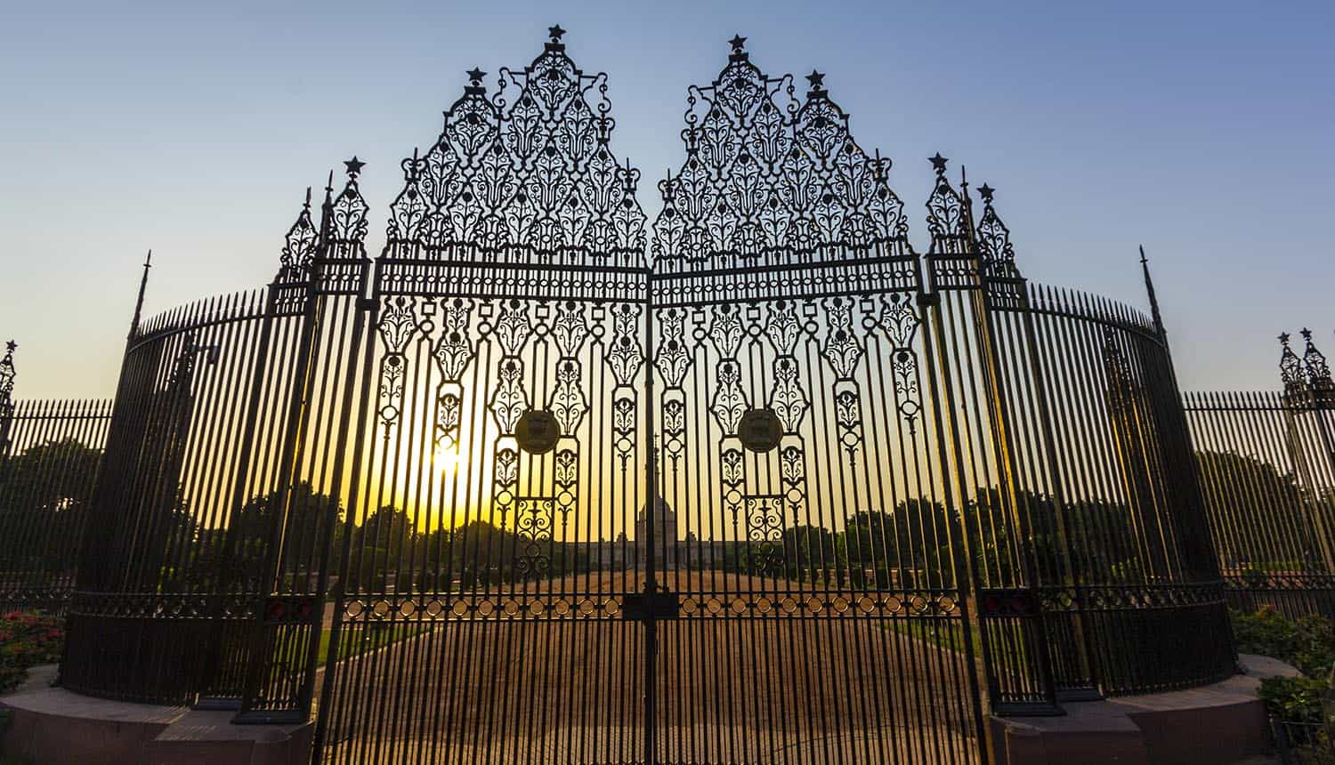 Image of the gate to the India parliament signifying how UIDAI had denied that the Aadhaar data breach has put the massive biometric database at risk