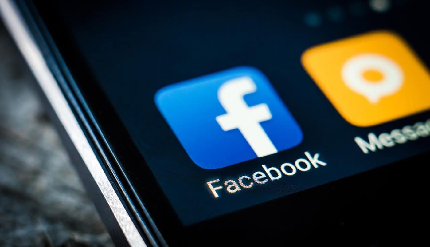 Popular Android Apps Are Sharing Personal Data with Facebook Without ...