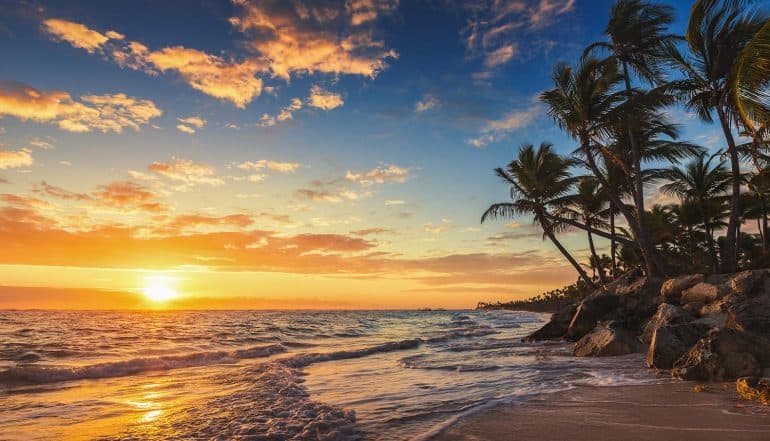 Beach sunrise showing how business should win trust of regulators, customers and other stakeholders when GDPR honeymoon ends