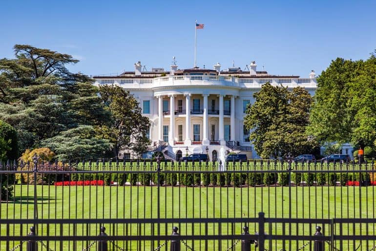 Picture of the white house showing the White House’s exposure to cyber attacks with the exodus of cyber security team