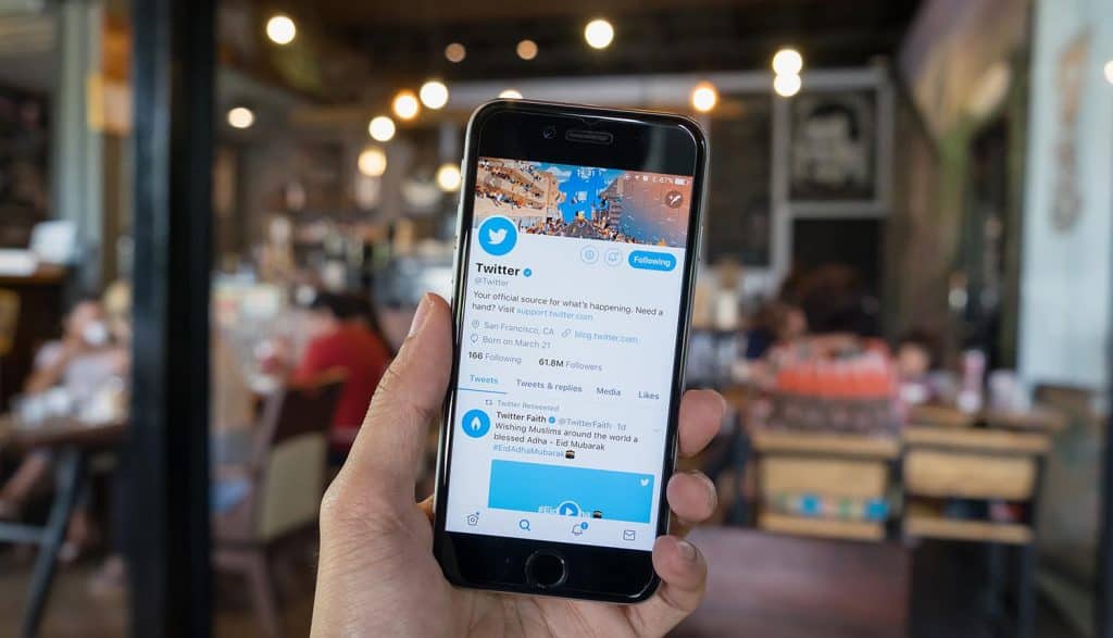 4 Best Sites to Buy Twitter Followers and Likes (Cheap & Instant) - CPO