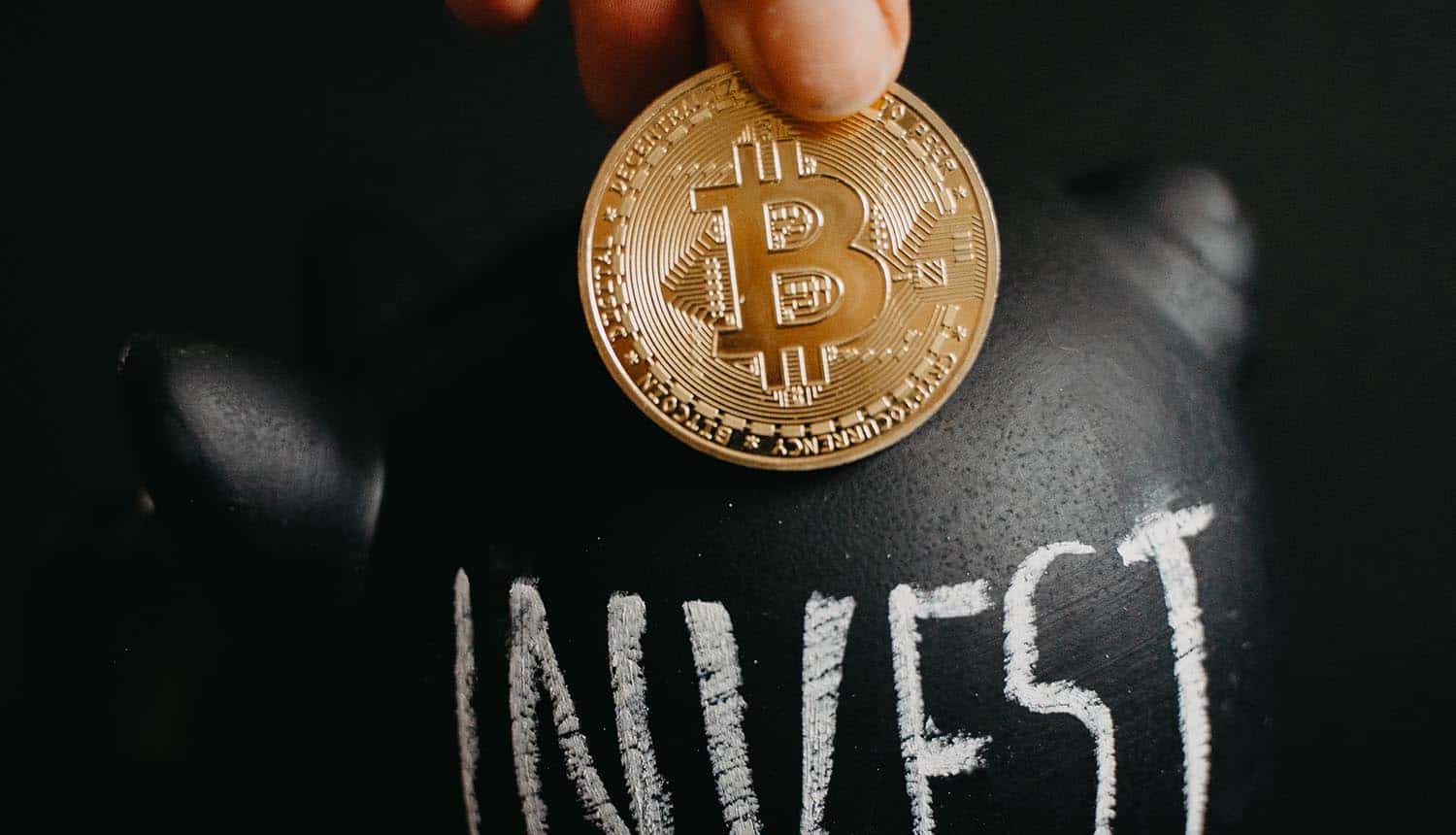 Bitcoin and piggy bank