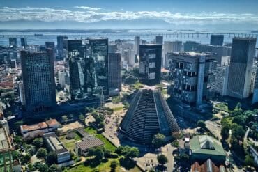 Rio de Janeiro downtown showing breach of emergency alert system